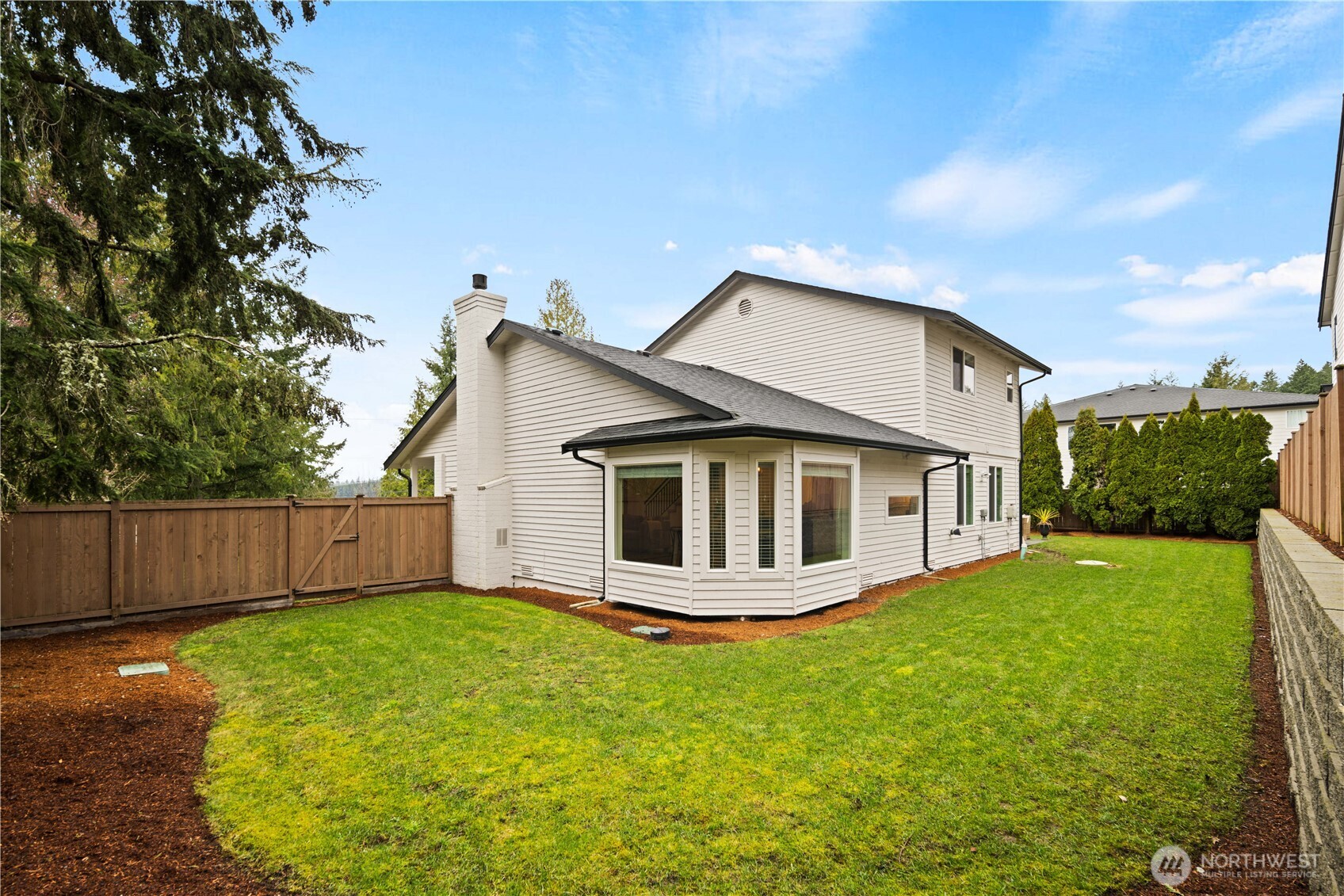 23011 SE Lake Wilderness Drive , Maple Valley, WA 98038