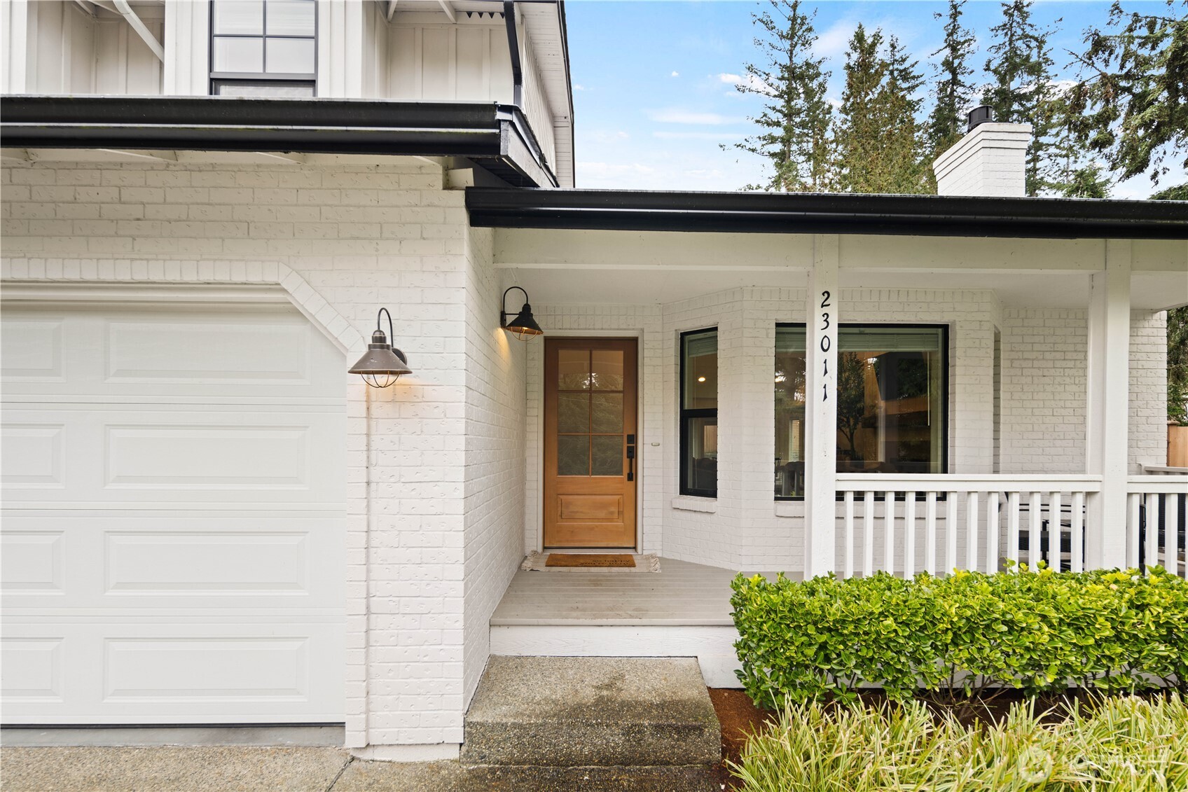 23011 SE Lake Wilderness Drive , Maple Valley, WA 98038