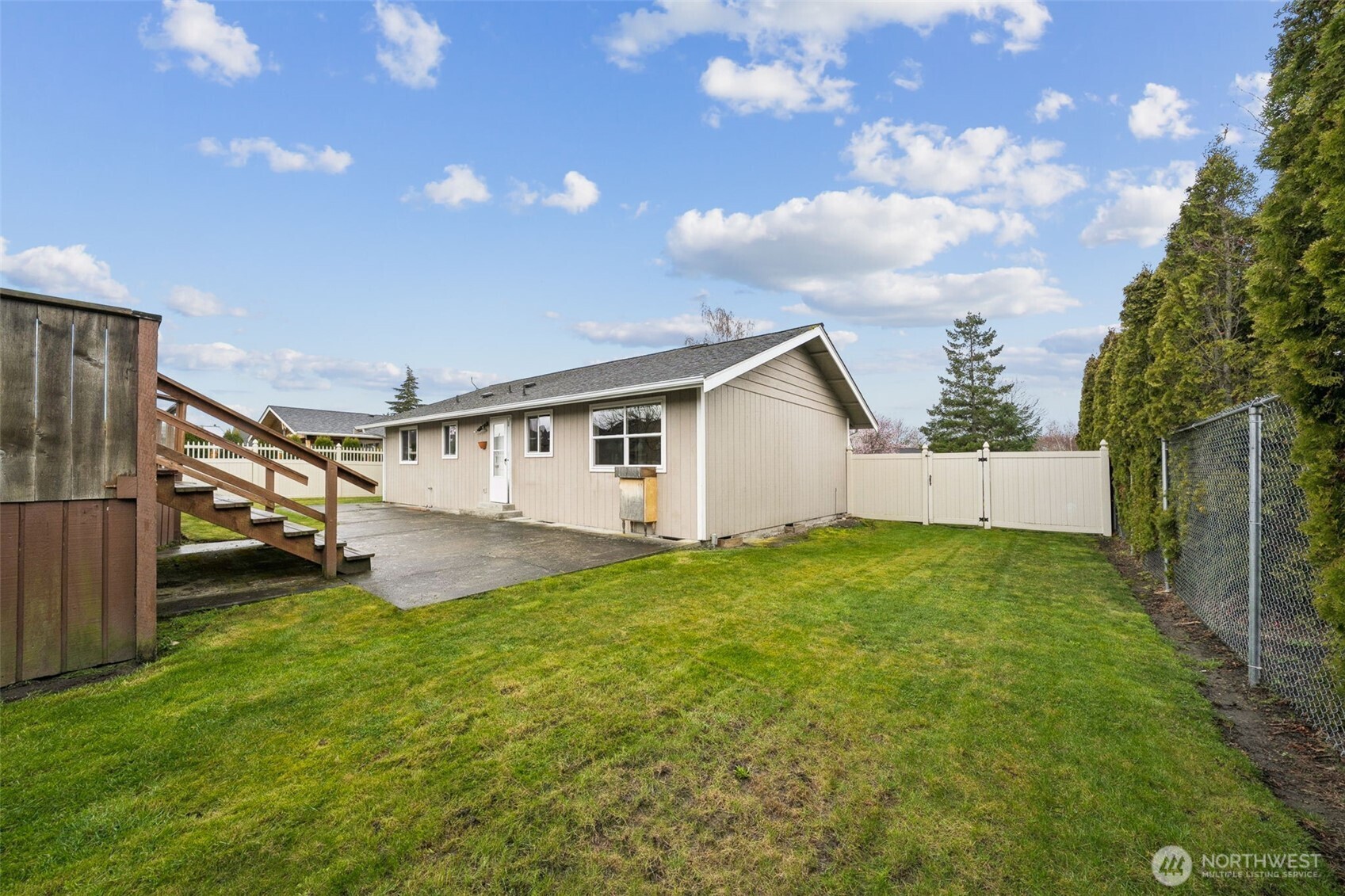 425 Rosewood Drive , Buckley, WA 98321