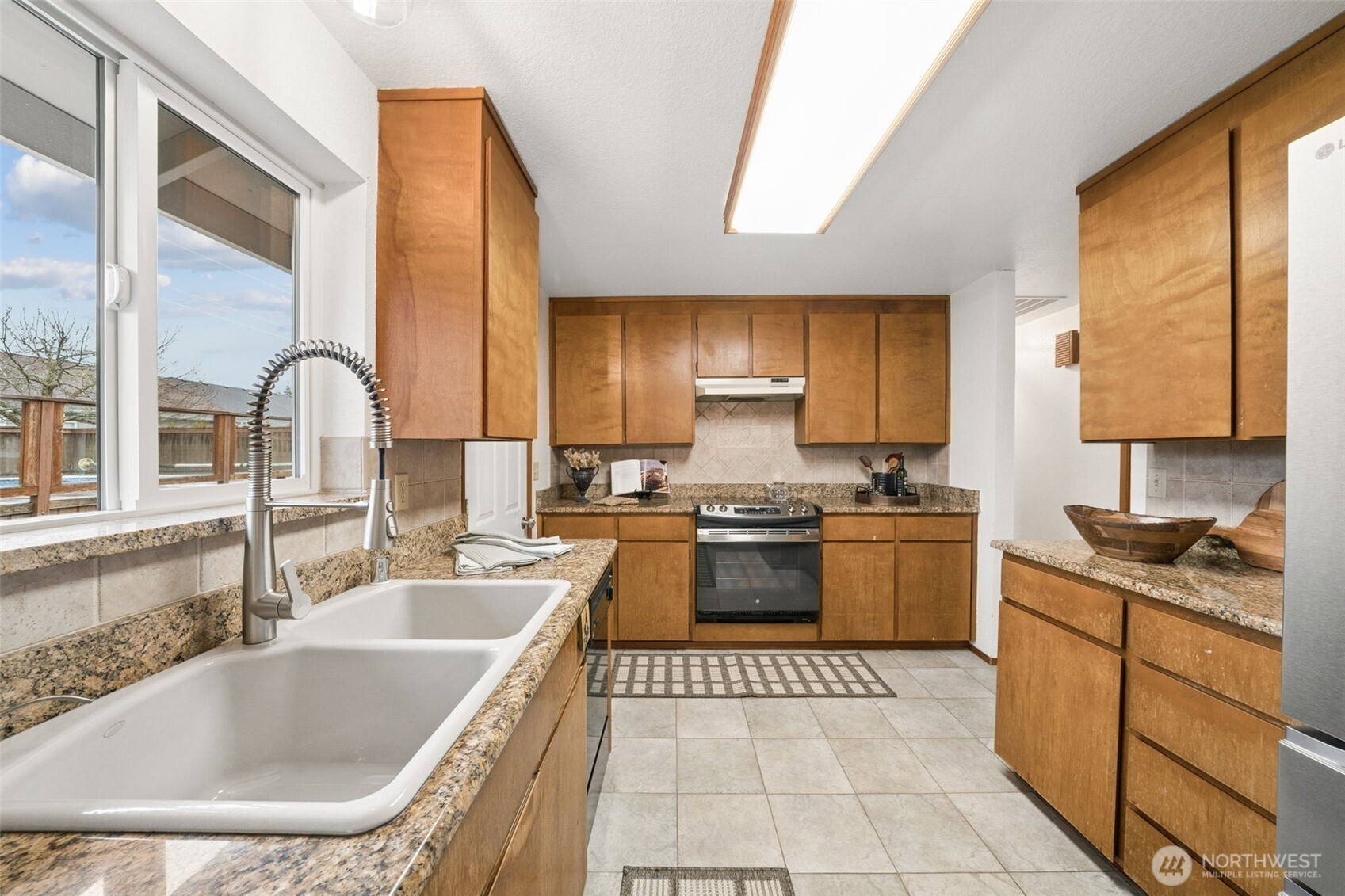 425 Rosewood Drive , Buckley, WA 98321