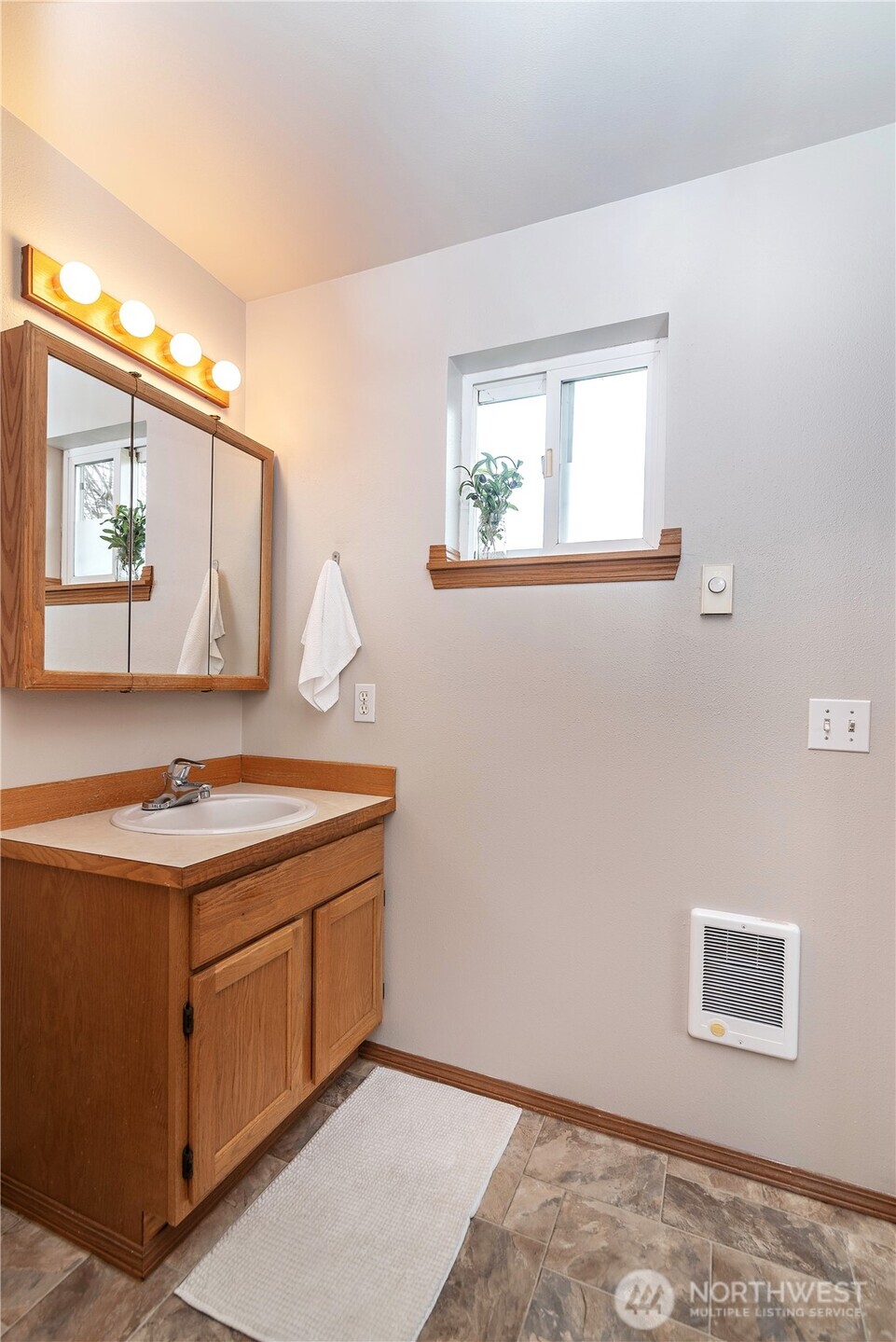 1704 Iowa Street , Ellensburg, WA 98926