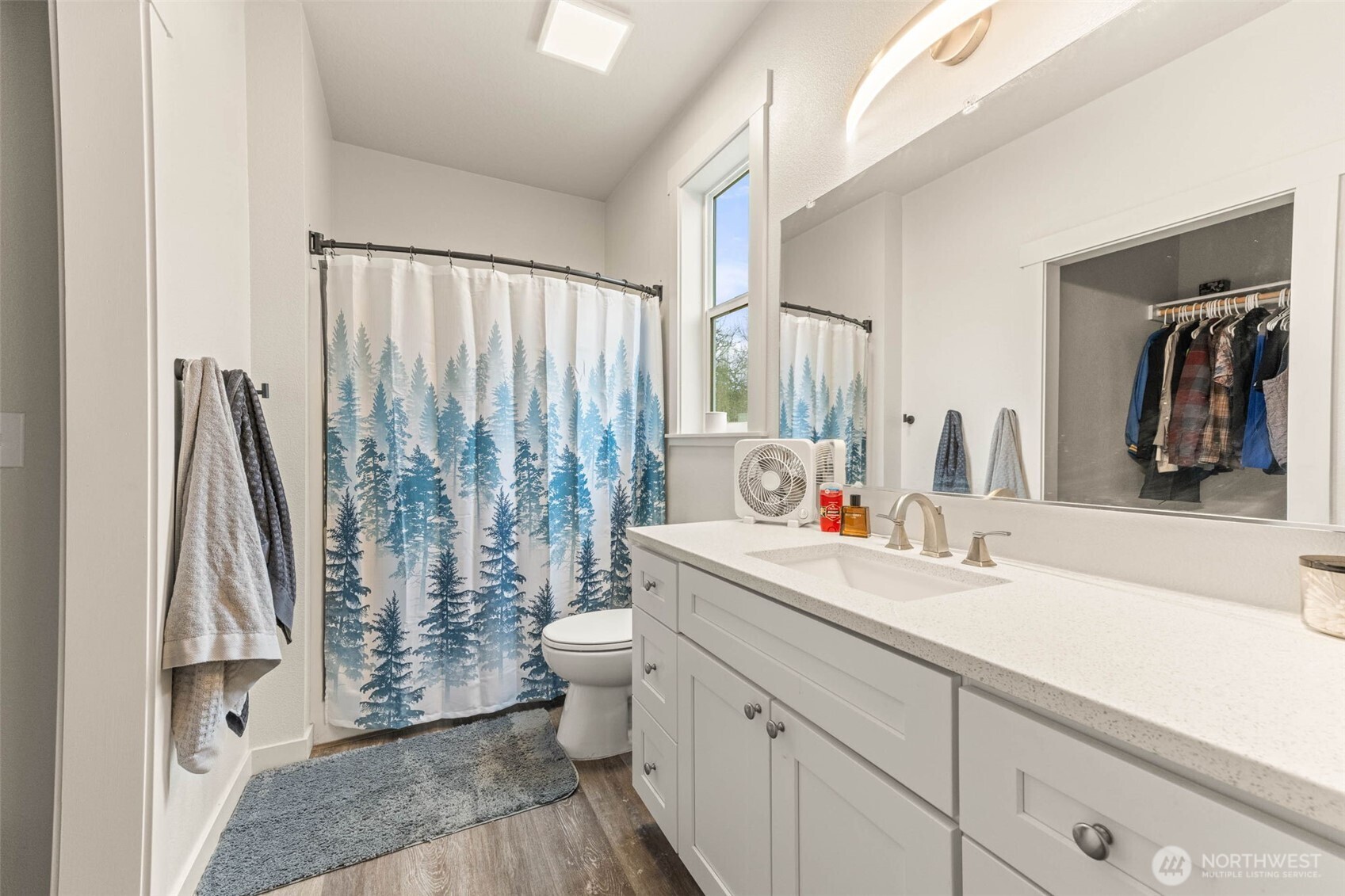 817 B Street , Vader, WA 98593