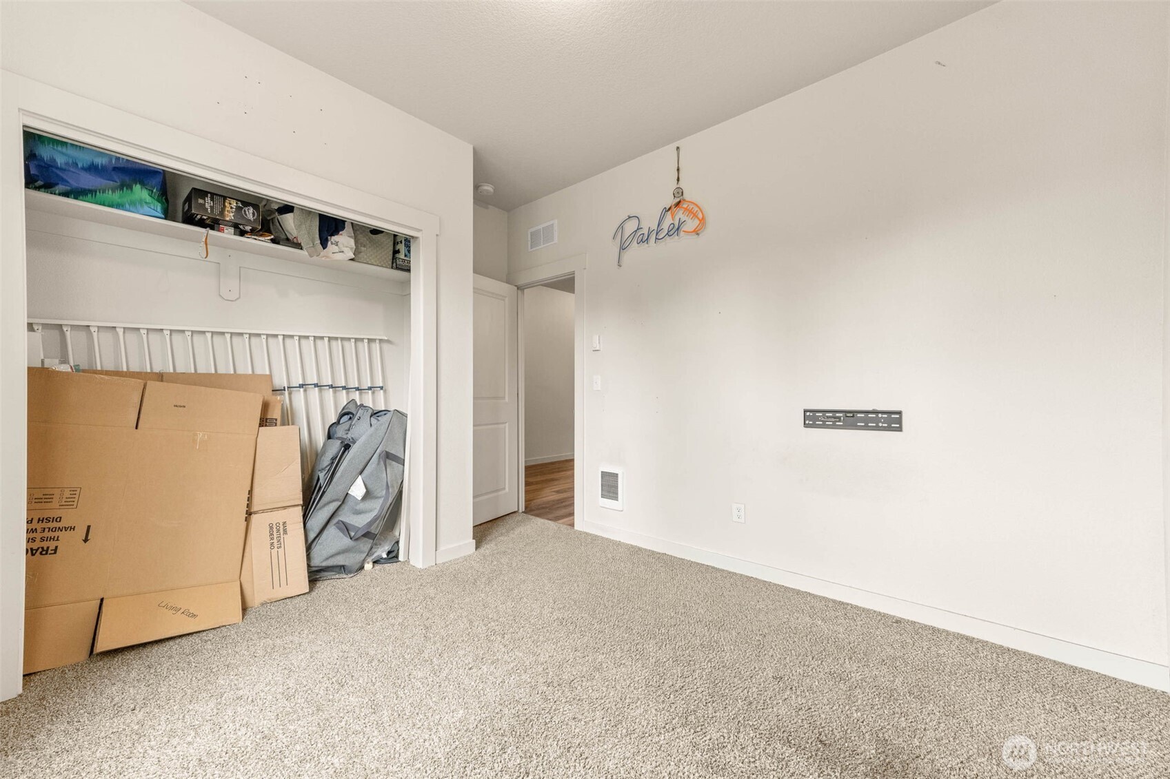 817 B Street , Vader, WA 98593