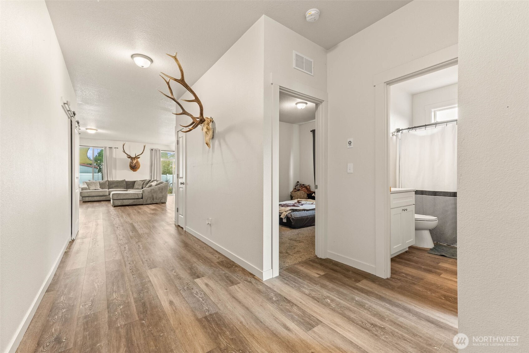 817 B Street , Vader, WA 98593