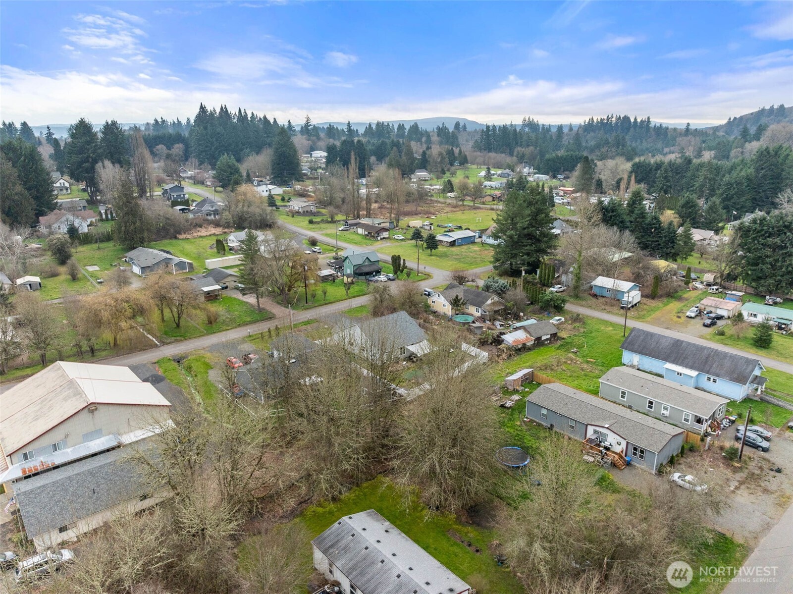 817 B Street , Vader, WA 98593