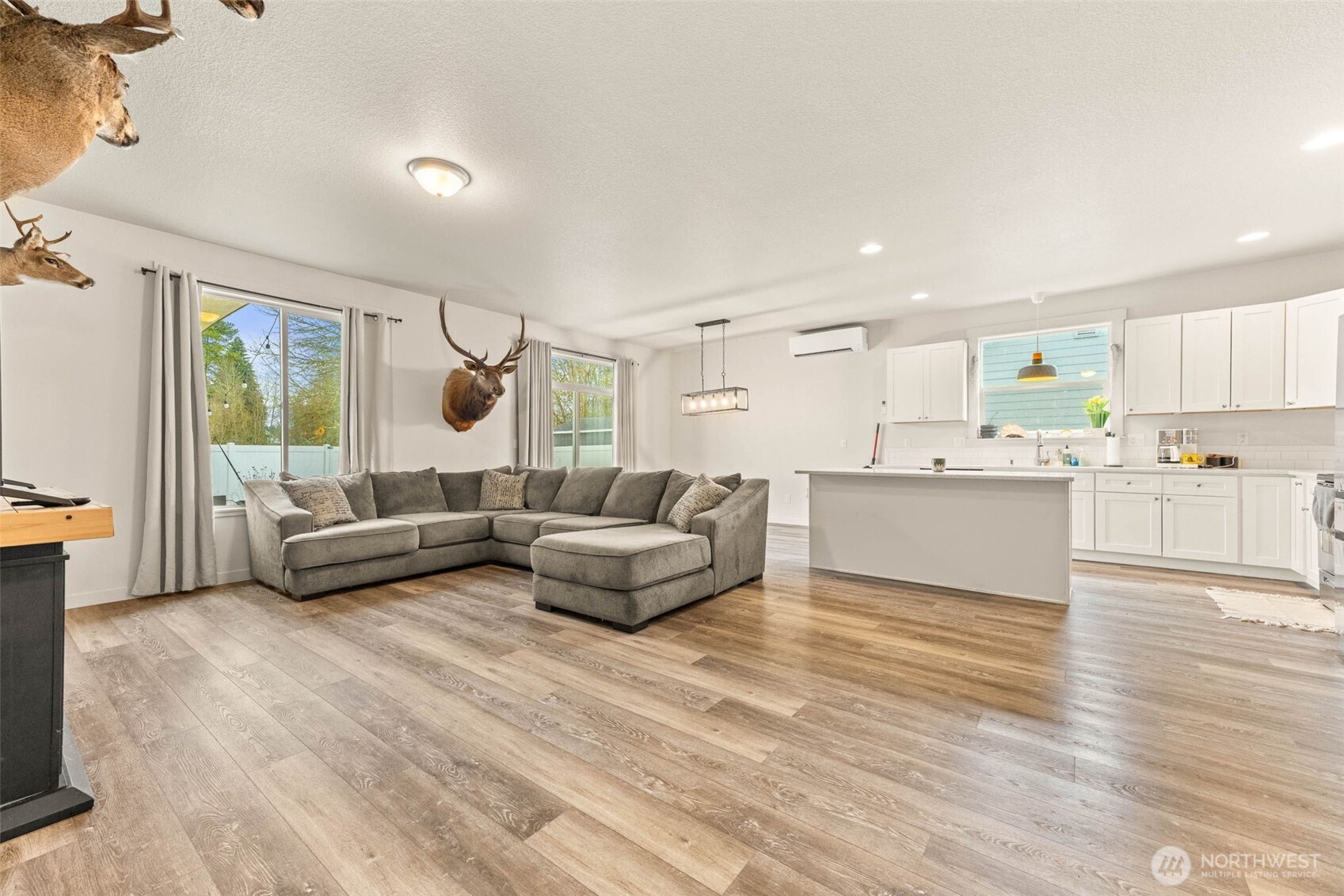 817 B Street , Vader, WA 98593