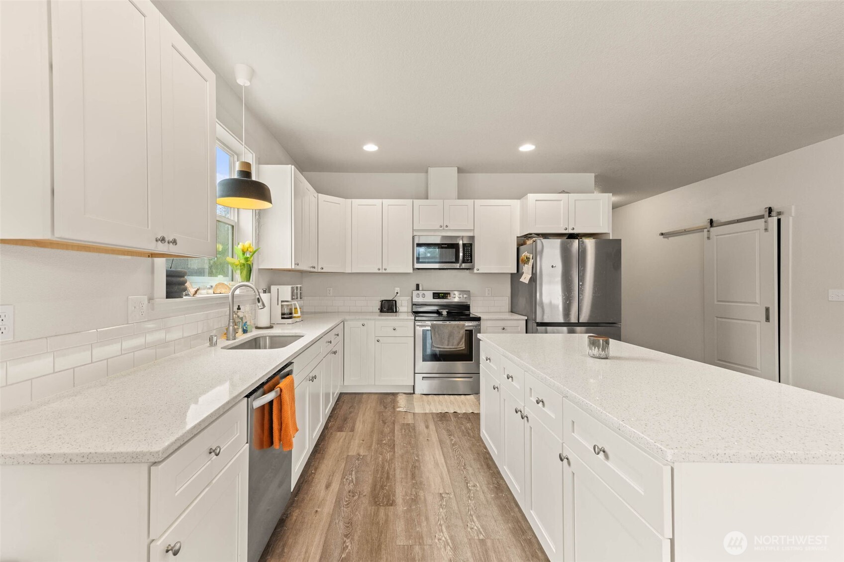 817 B Street , Vader, WA 98593