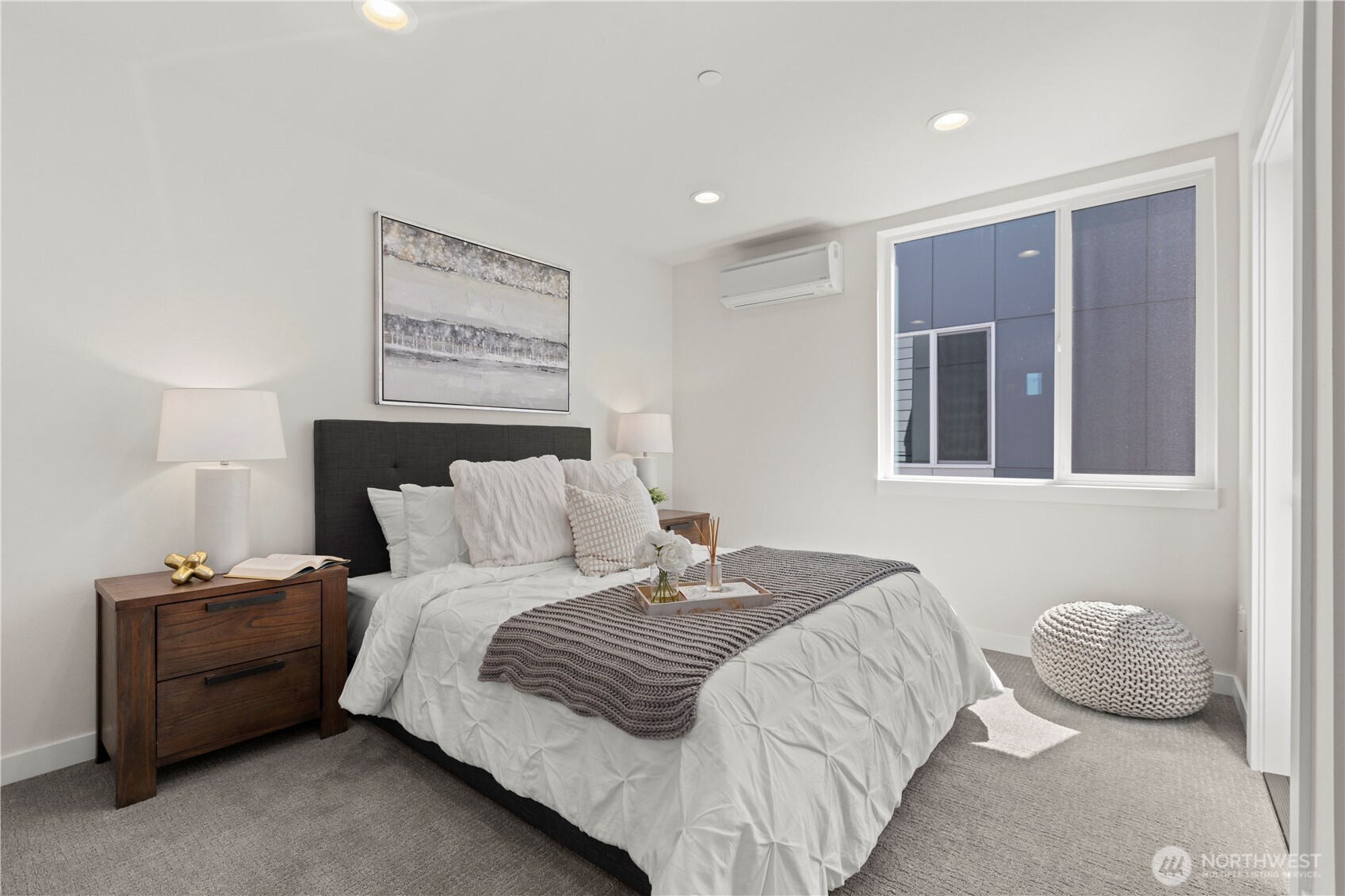 9518 Interlake Avenue N, Seattle, WA 98103