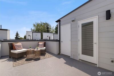 9518 Interlake Avenue N, Seattle, WA 98103 - Photo 31