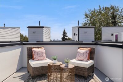 9518 Interlake Avenue N, Seattle, WA 98103 - Photo 32