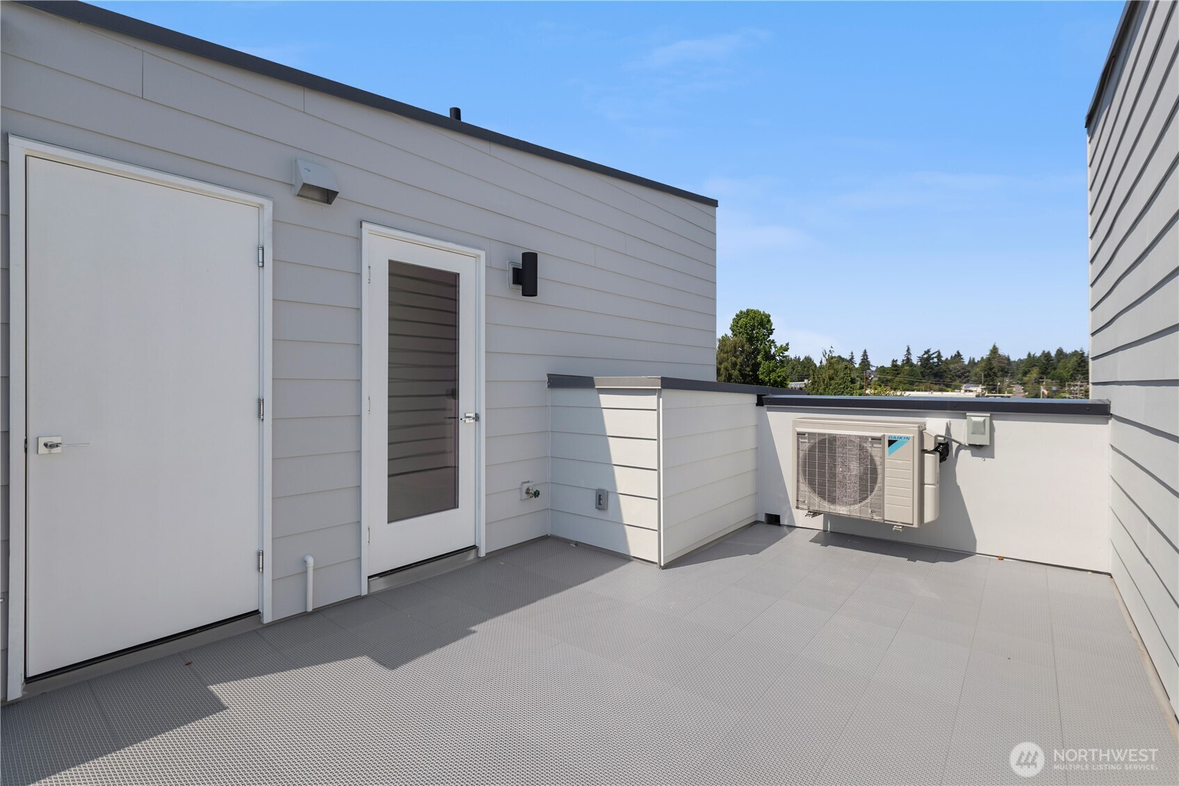 9518 Interlake Avenue N, Seattle, WA 98103