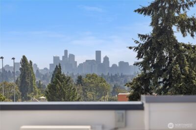 9518 Interlake Avenue N, Seattle, WA 98103 - Photo 34