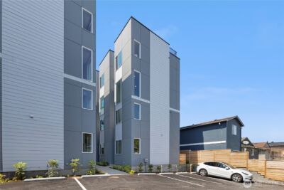 9518 Interlake Avenue N, Seattle, WA 98103 - Photo 36