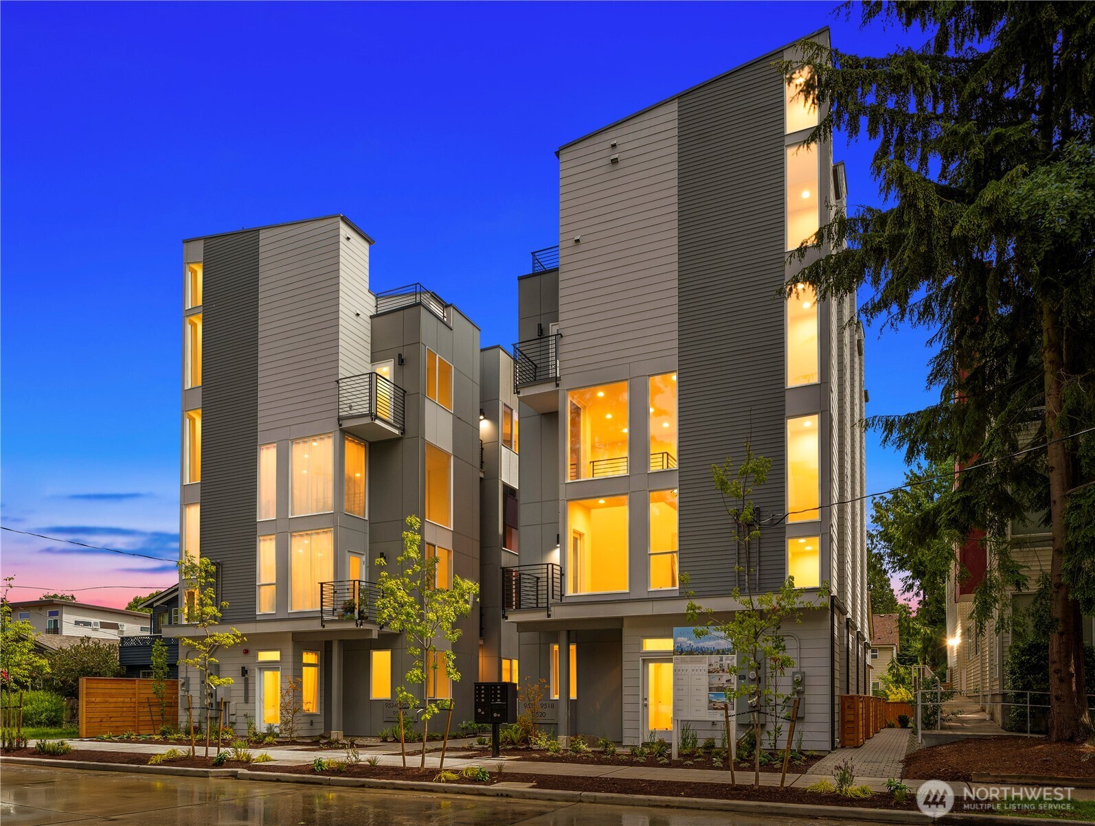 9518 Interlake Avenue N, Seattle, WA 98103