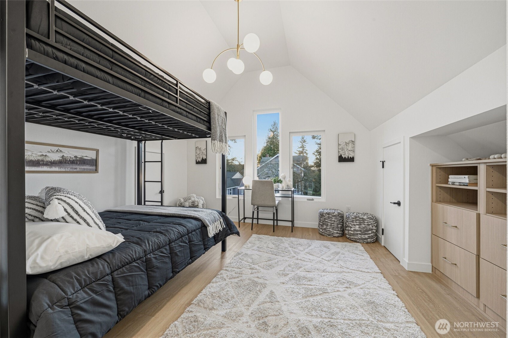 3708 Schmitz Avenue SW, Seattle, WA 98116