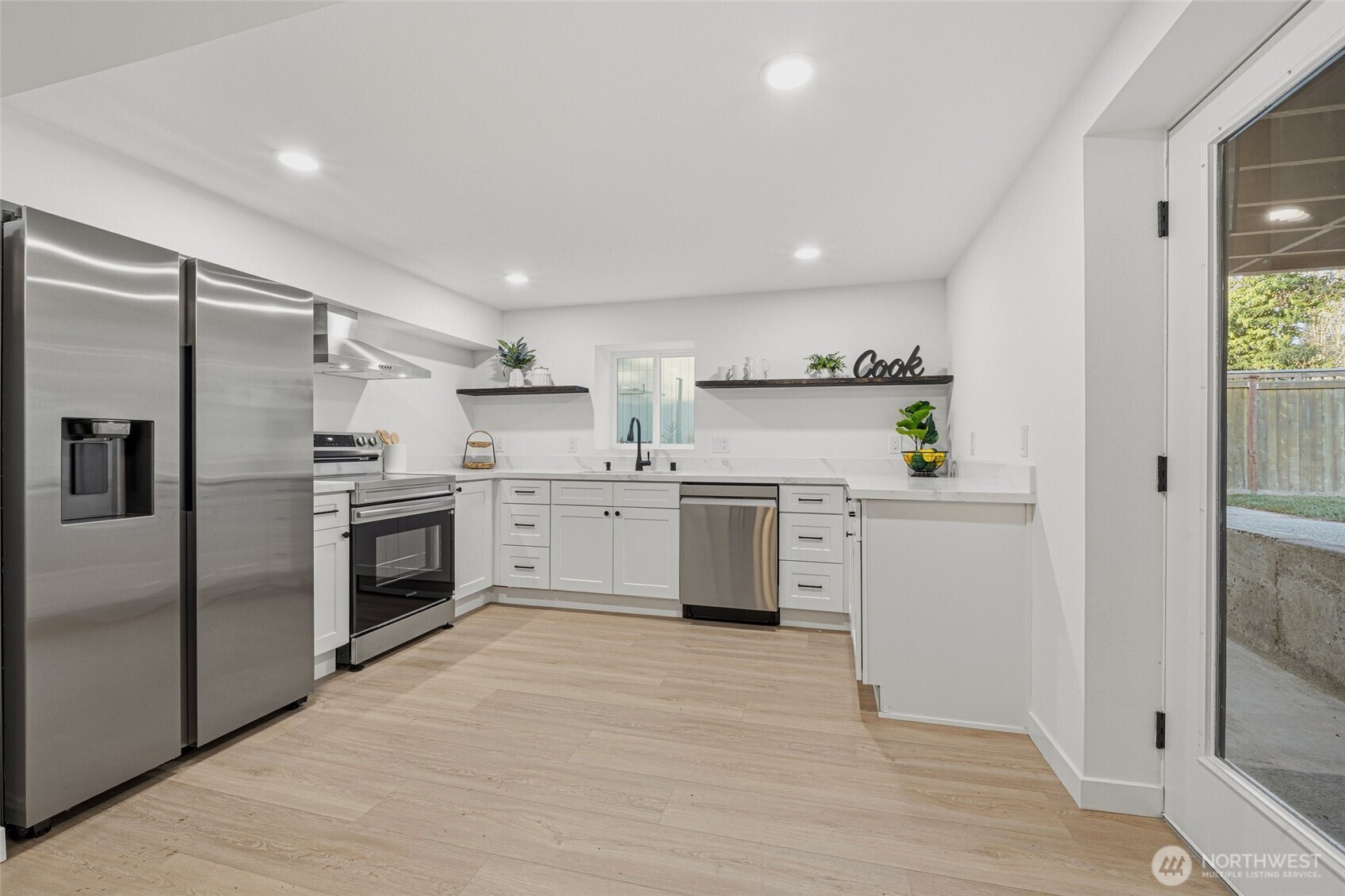 3708 Schmitz Avenue SW, Seattle, WA 98116