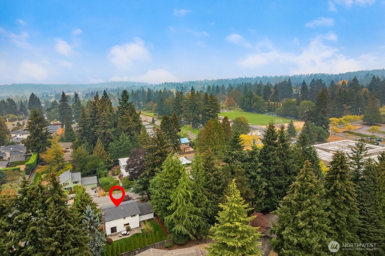 10703 NE 53rd Street , Kirkland, WA 98033