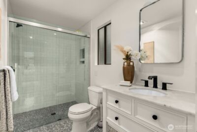 10703 NE 53rd Street , Kirkland, WA 98033 - Photo 25