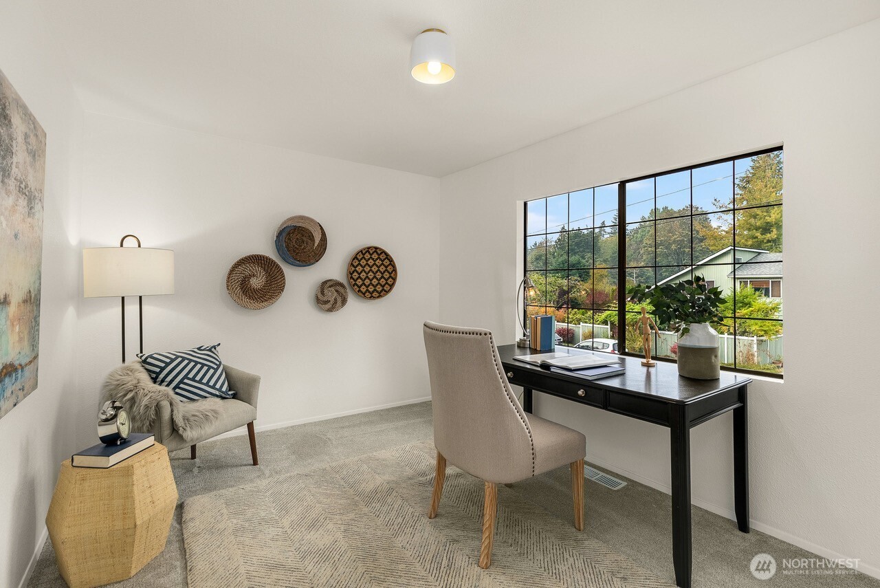 10703 NE 53rd Street , Kirkland, WA 98033