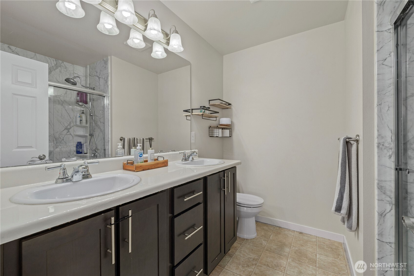 1900 Weaver Road #L102, Snohomish, WA 98290