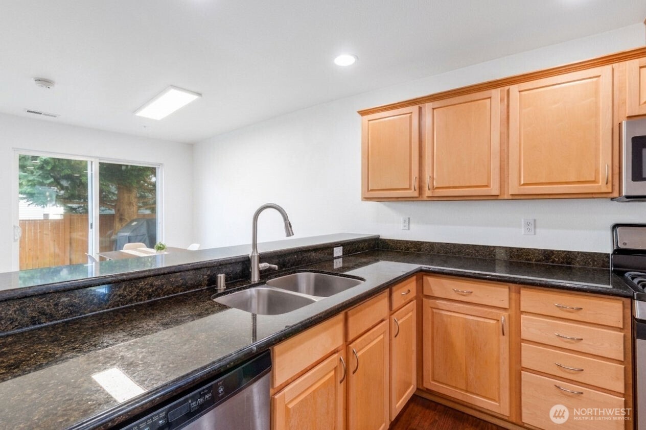 4122 214th Street SW #D, Mountlake Terrace, WA 98043