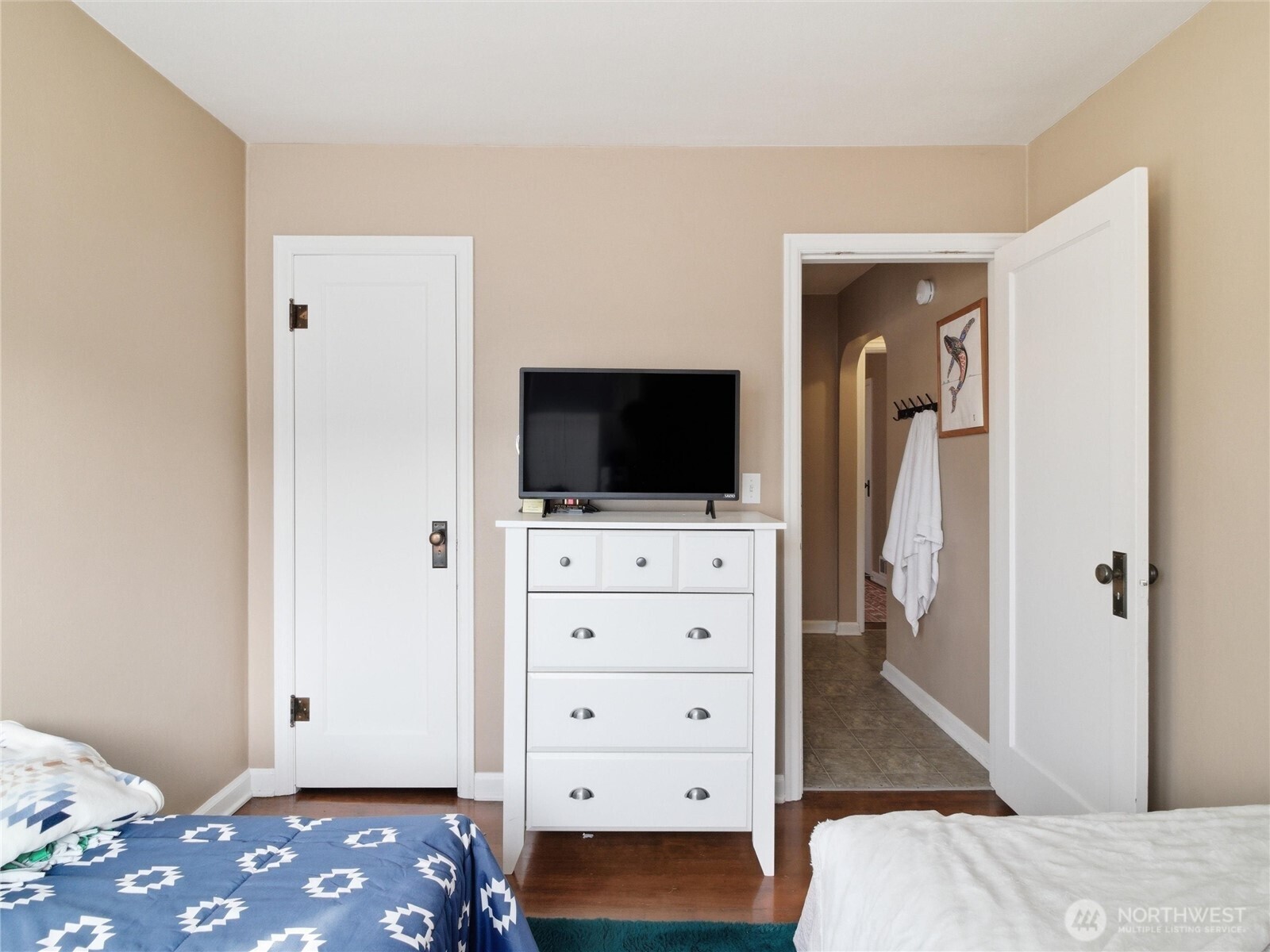 302 S Albert Street , Port Angeles, WA 98362