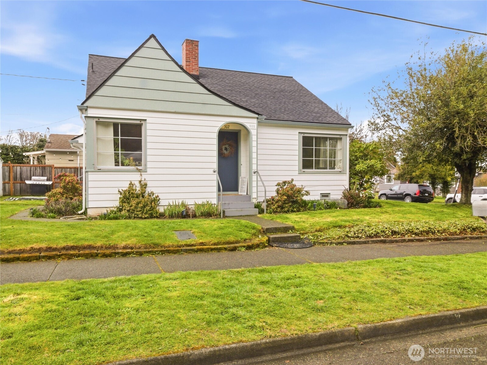 302 S Albert Street , Port Angeles, WA 98362