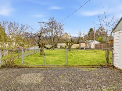 302 S Albert Street , Port Angeles, WA 98362 - Photo 33