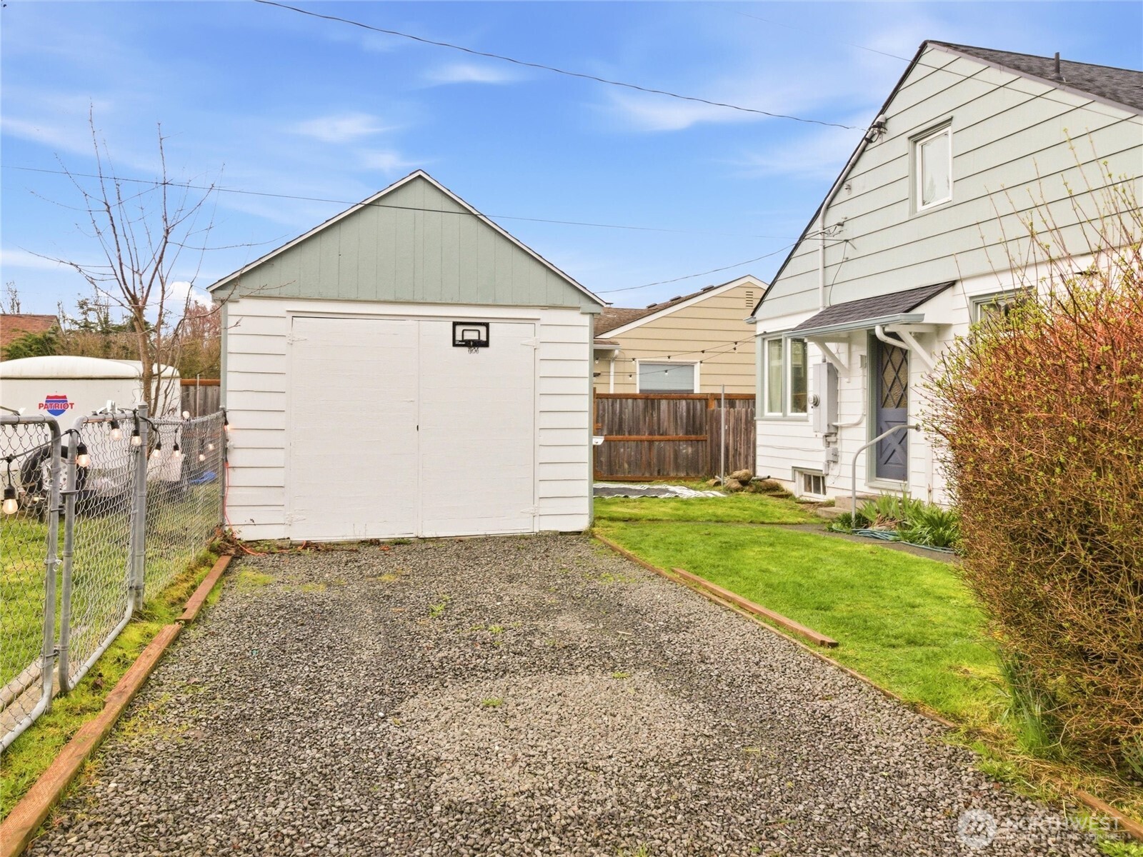 302 S Albert Street , Port Angeles, WA 98362