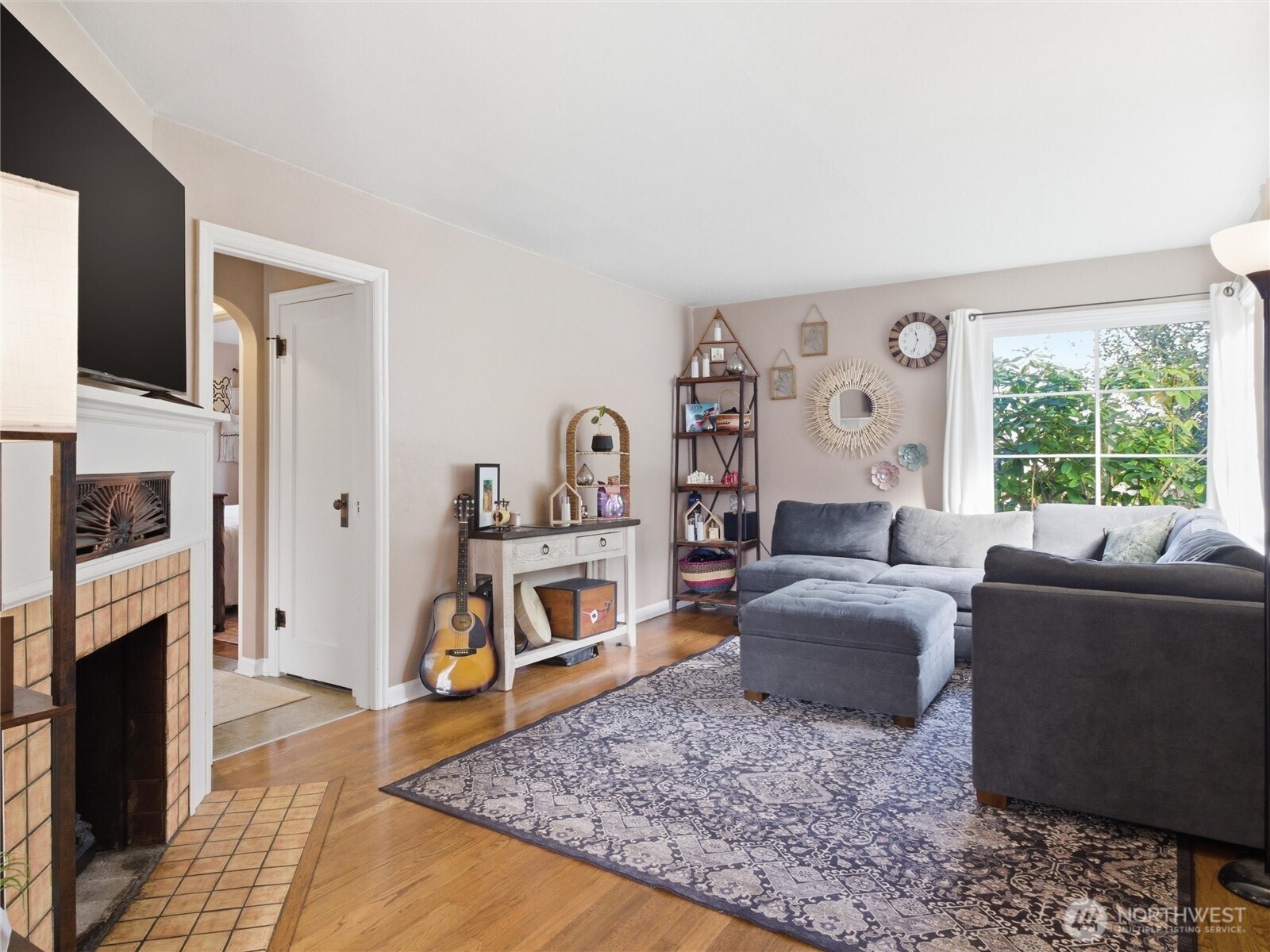 302 S Albert Street , Port Angeles, WA 98362