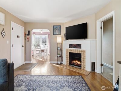 302 S Albert Street , Port Angeles, WA 98362 - Photo 11