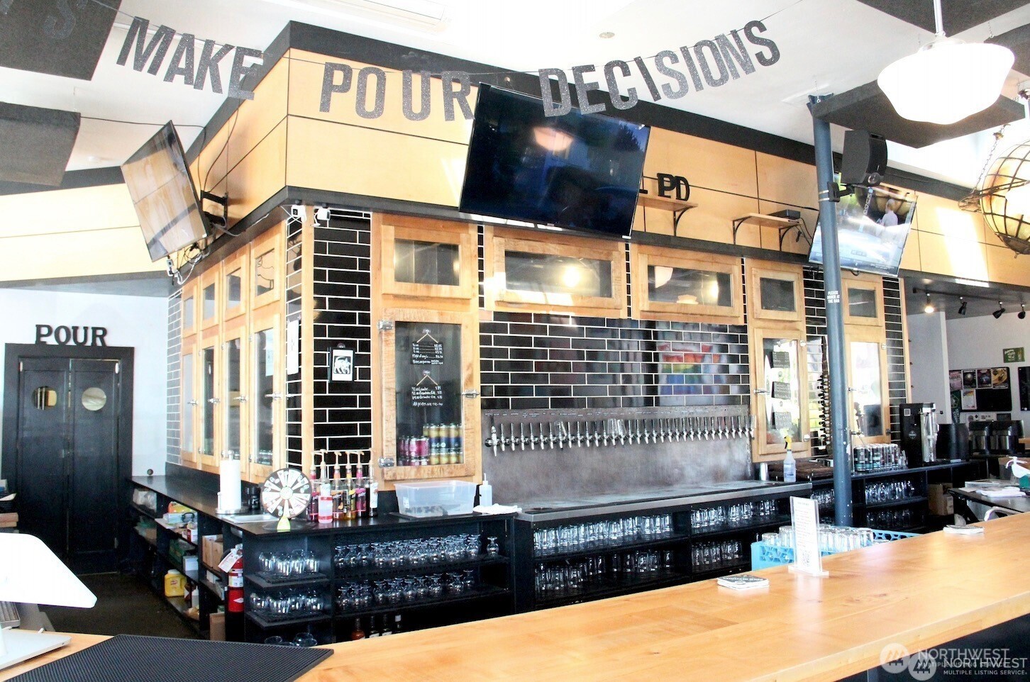 8000 15th Avenue NW, Seattle, WA 98117