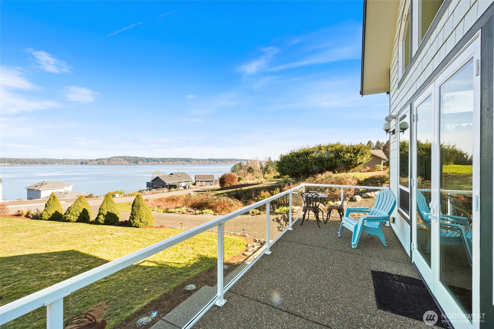 201 E Smith Cove Way , Shelton, WA 98584