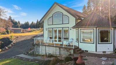 201 E Smith Cove Way , Shelton, WA 98584 - Photo 2
