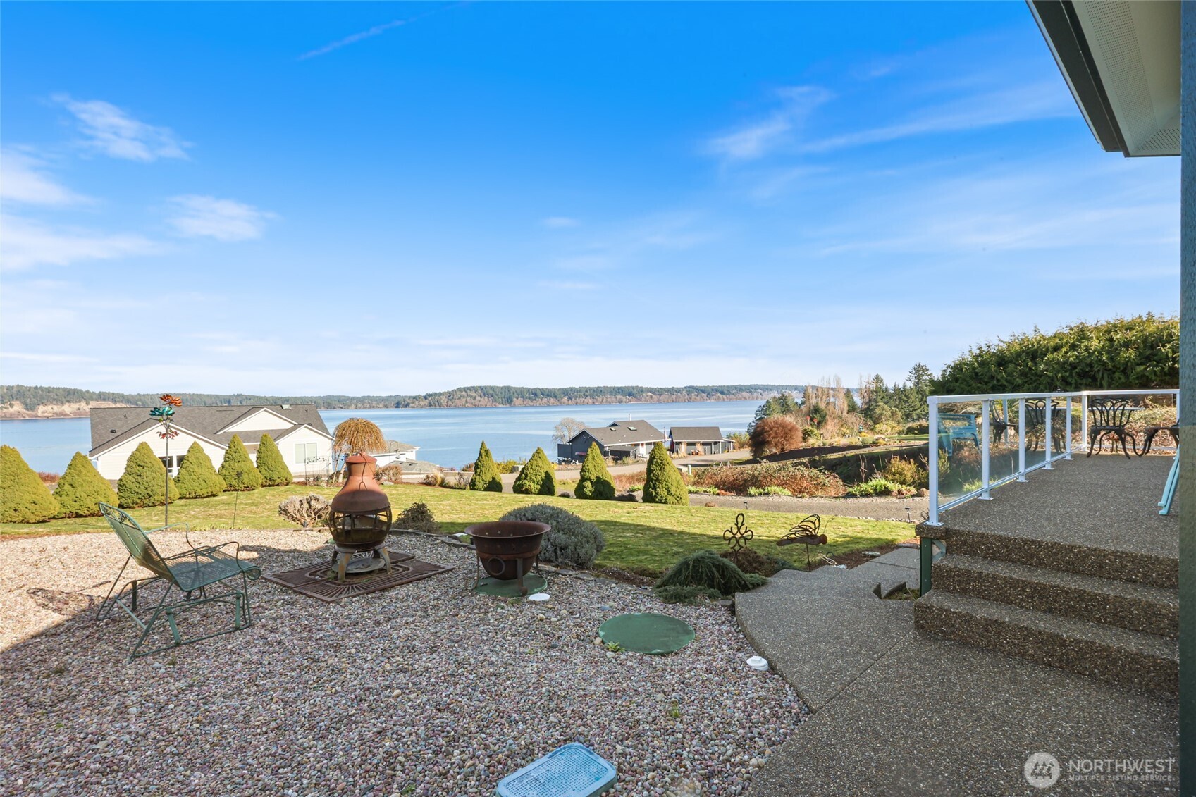 201 E Smith Cove Way , Shelton, WA 98584