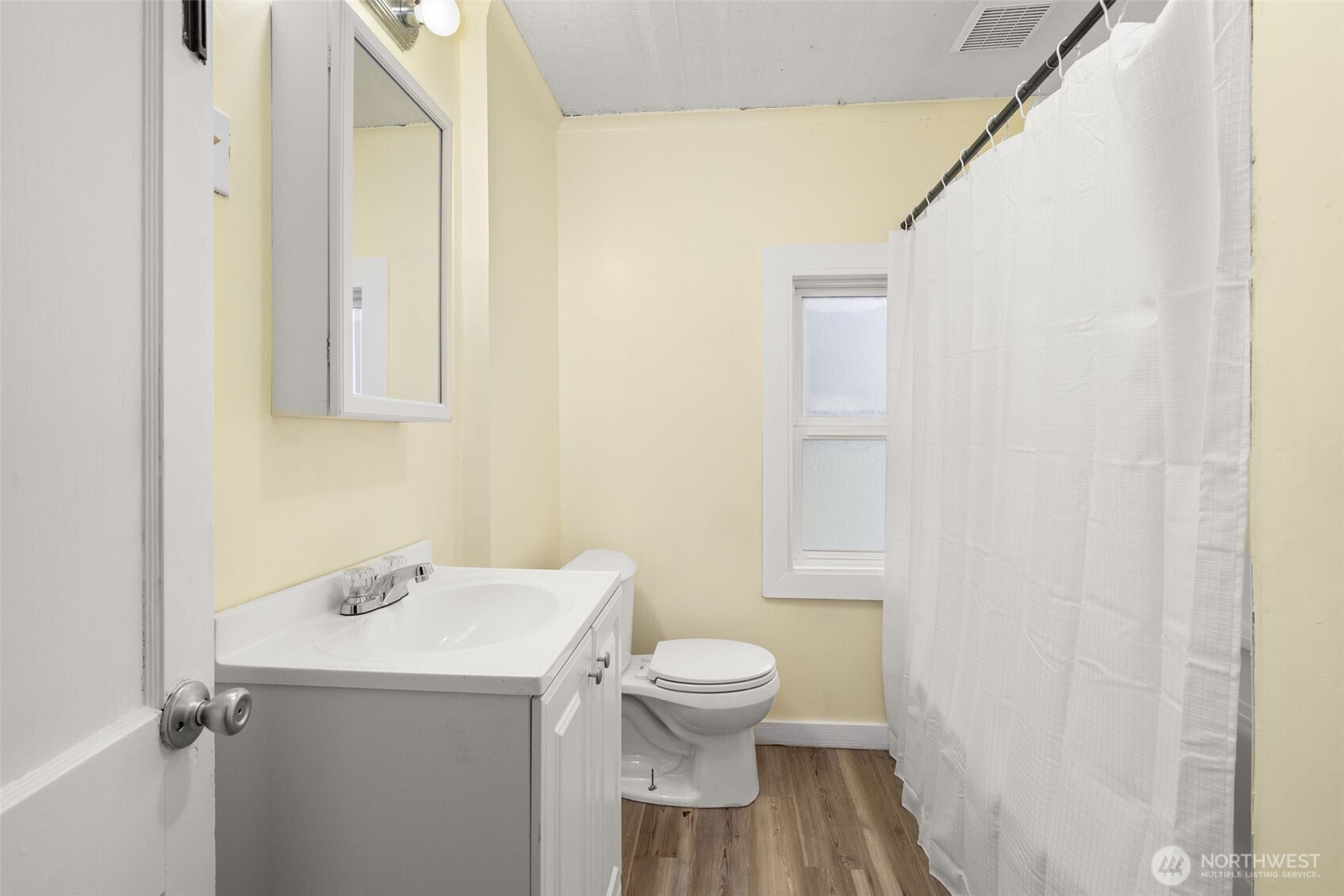 1036 Fowler Street , Raymond, WA 98577