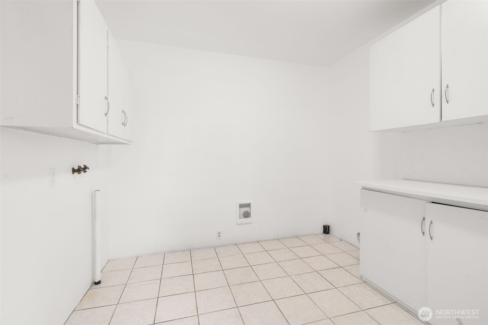 1036 Fowler Street , Raymond, WA 98577