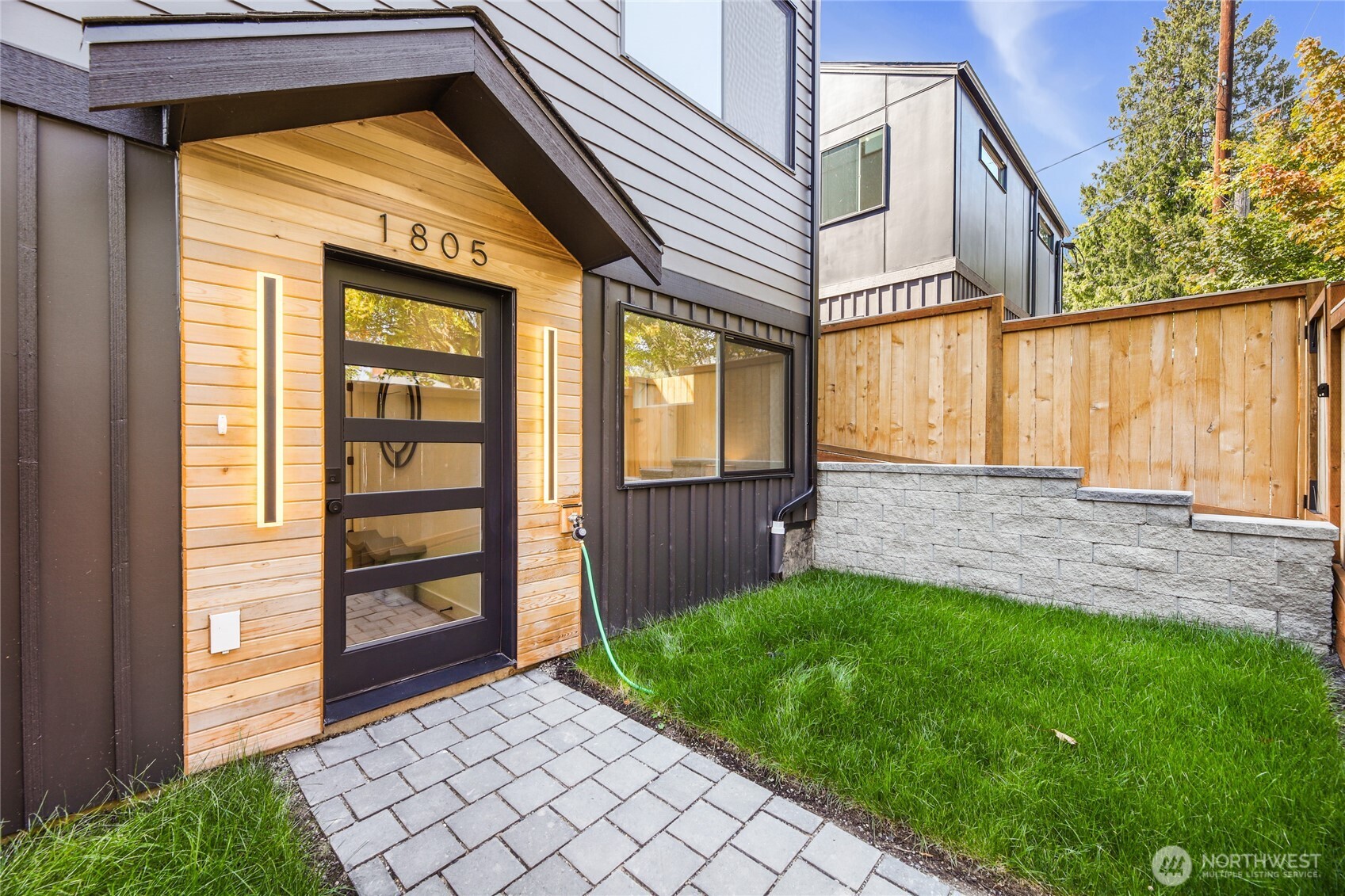 1805 SW Elmgrove Street , Seattle, WA 98106