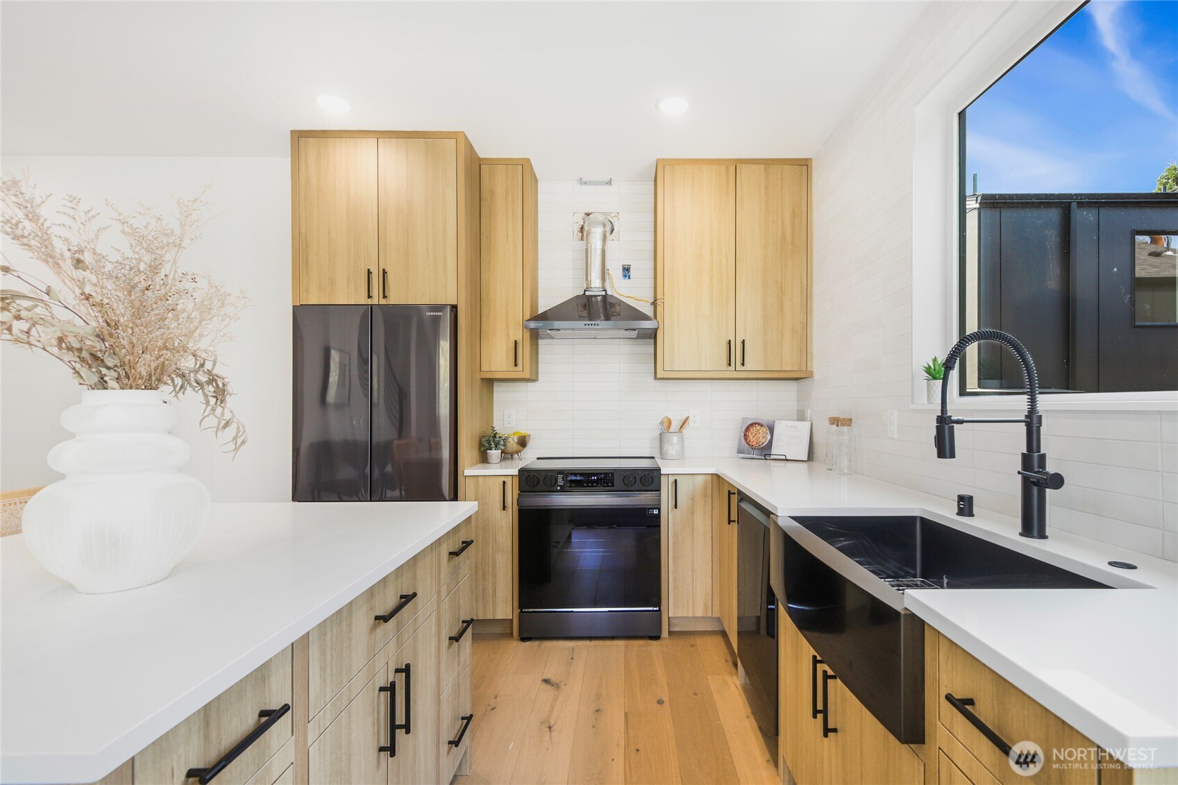 1805 SW Elmgrove Street , Seattle, WA 98106