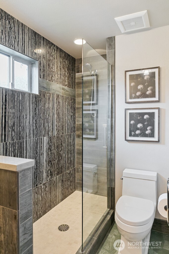 711 Shore Drive , Bremerton, WA 98310