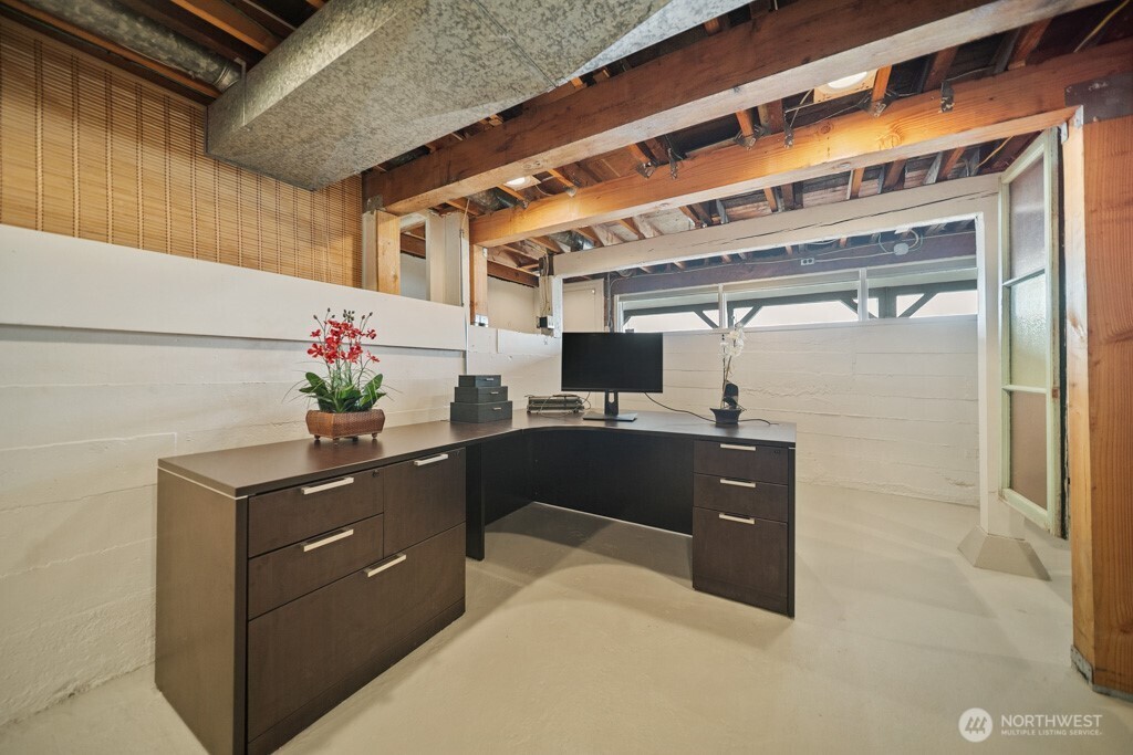 711 Shore Drive , Bremerton, WA 98310