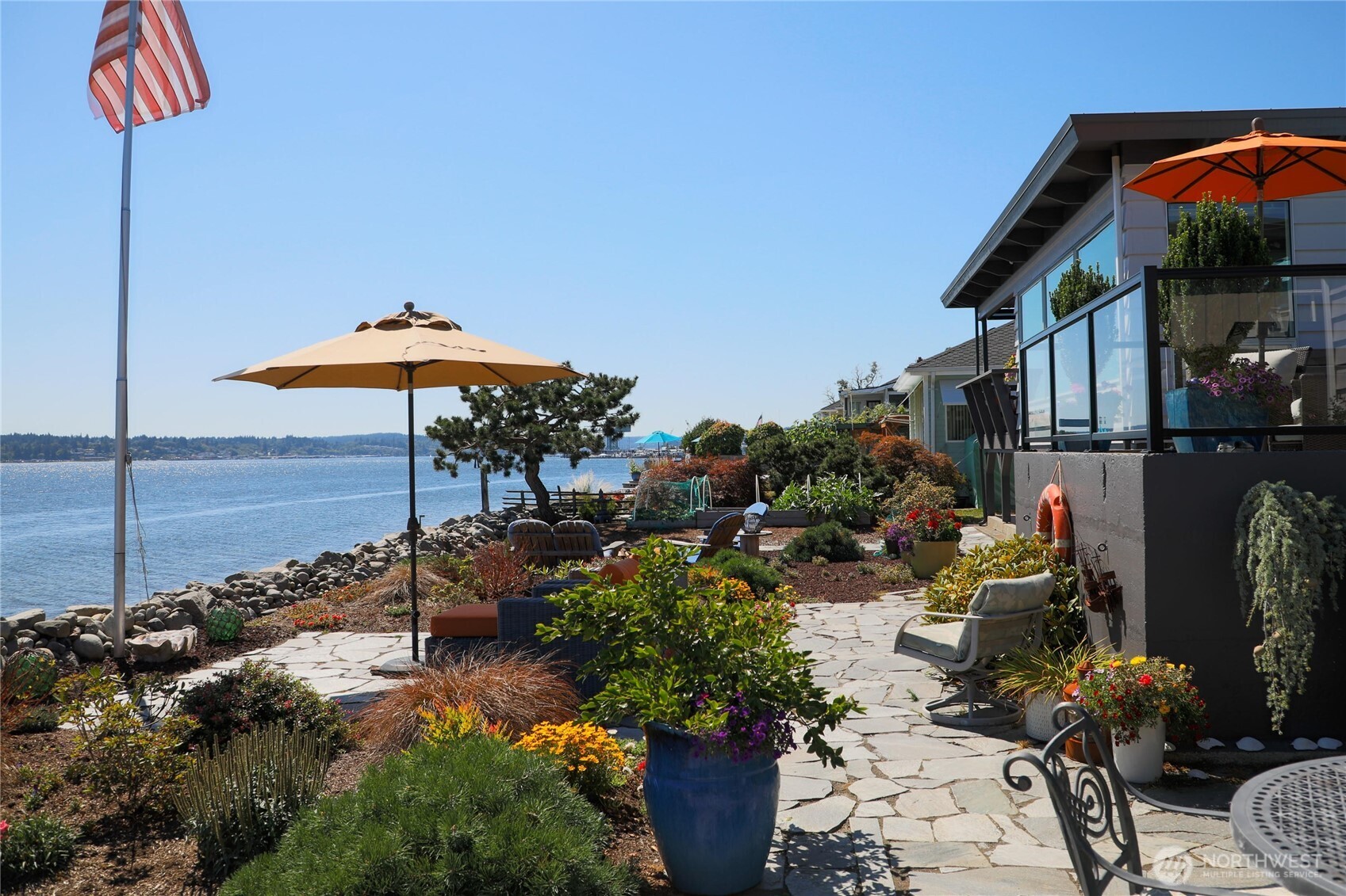 711 Shore Drive , Bremerton, WA 98310