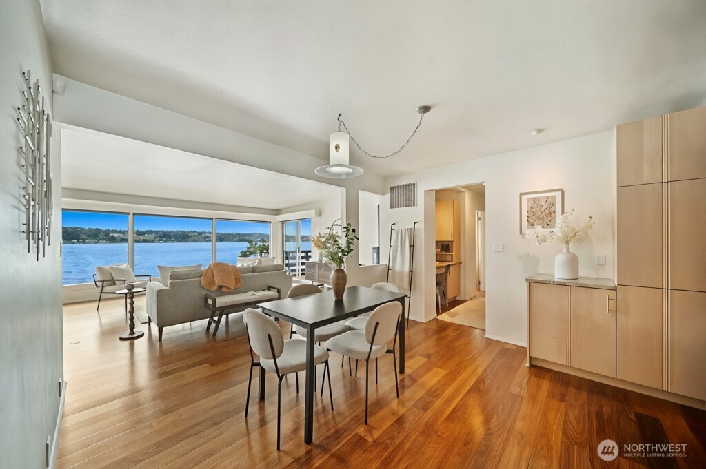 711 Shore Drive , Bremerton, WA 98310