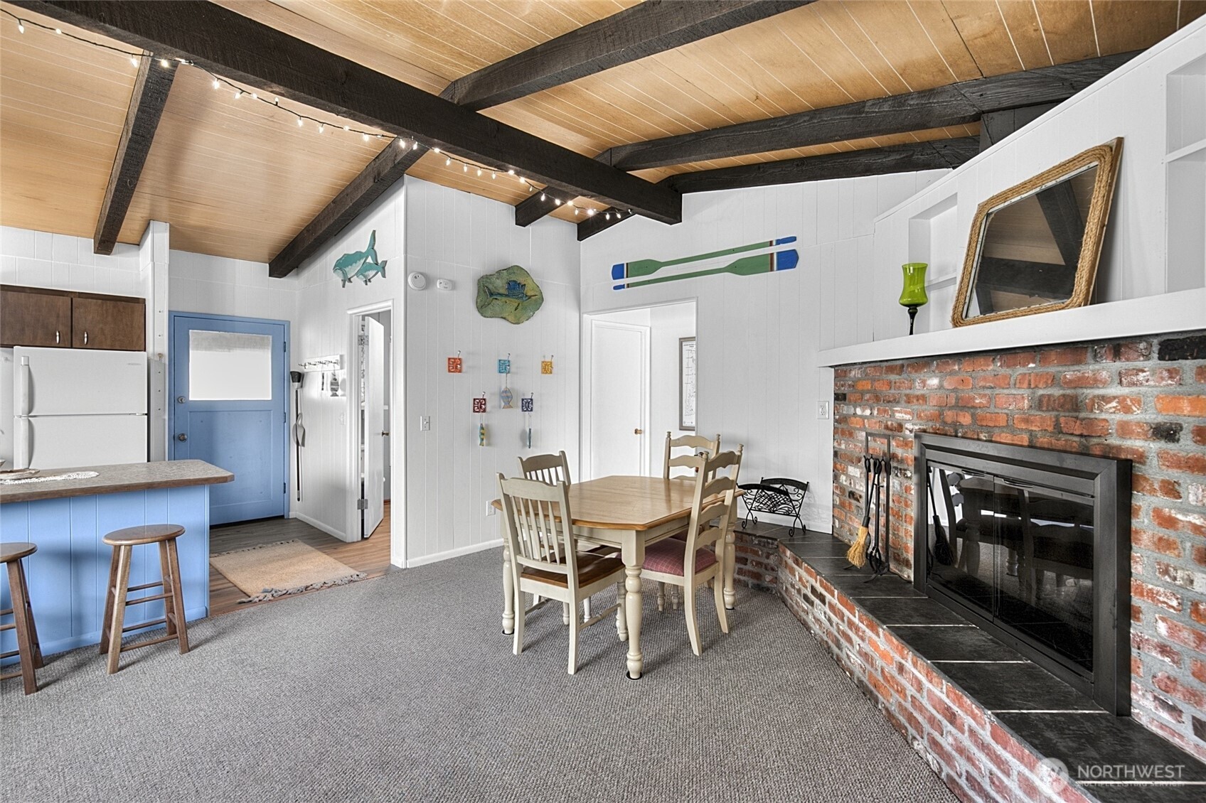 16 Oyehut Road , Hoquiam, WA 98550