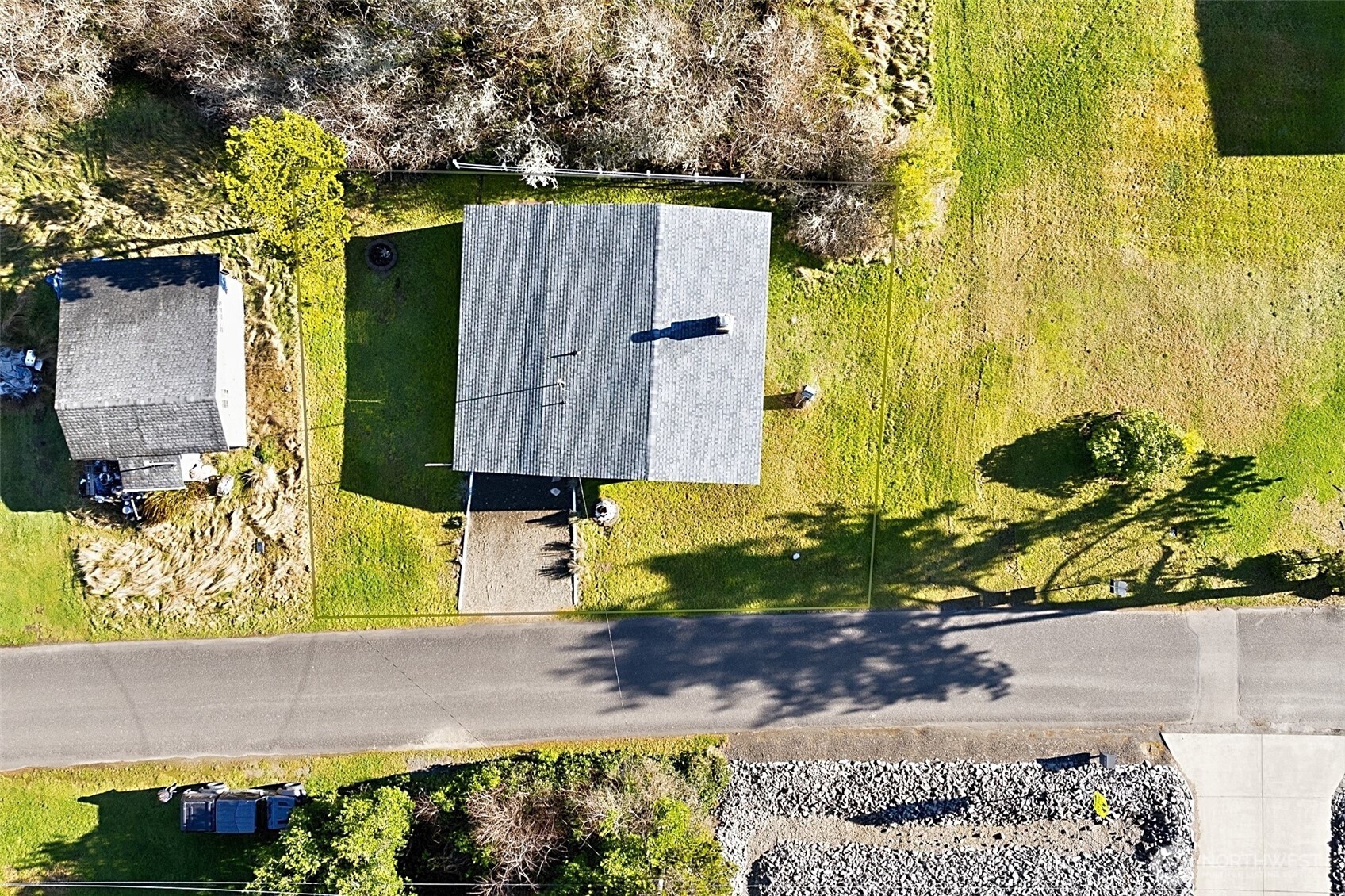 16 Oyehut Road , Hoquiam, WA 98550