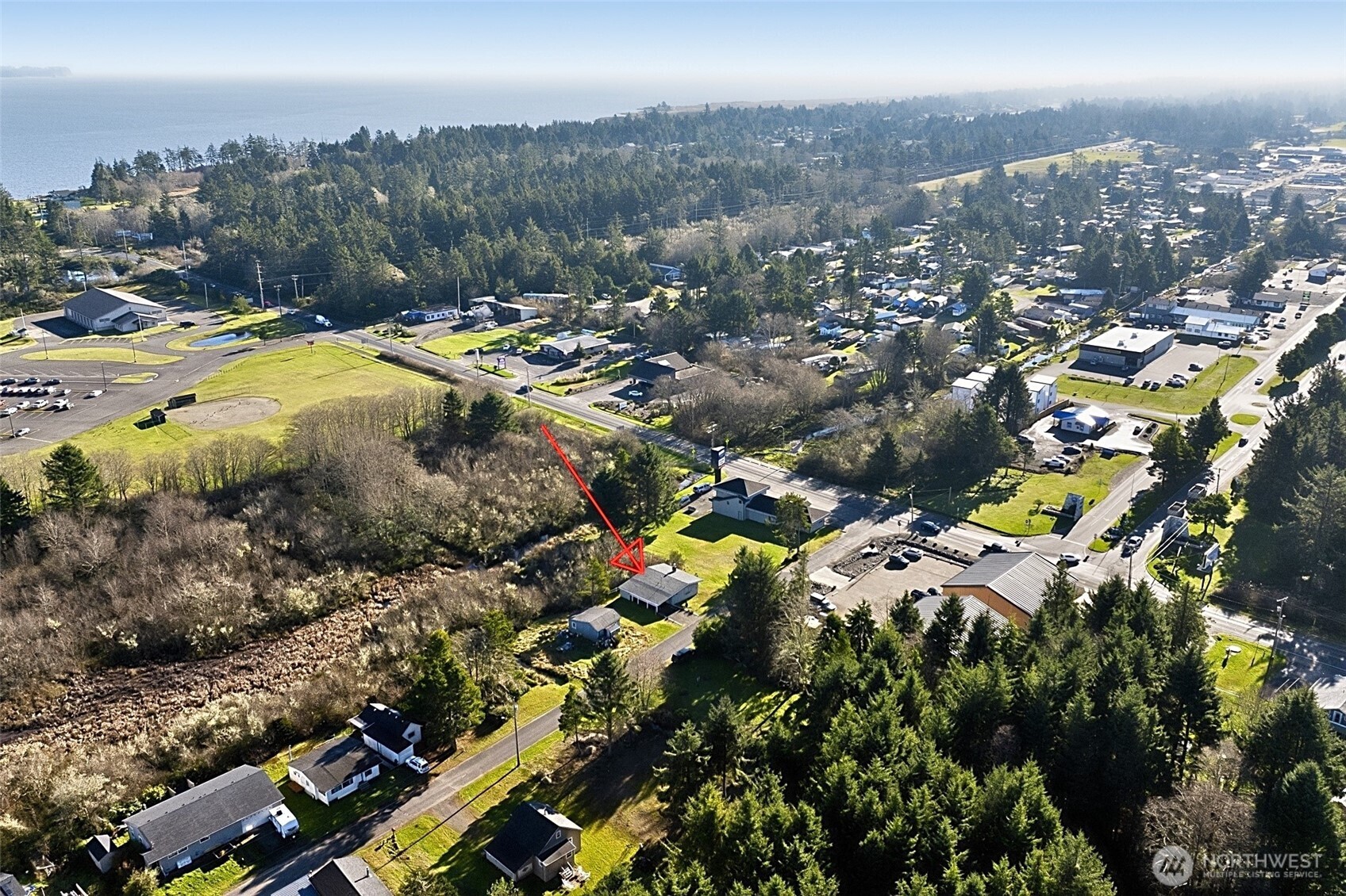 16 Oyehut Road , Hoquiam, WA 98550