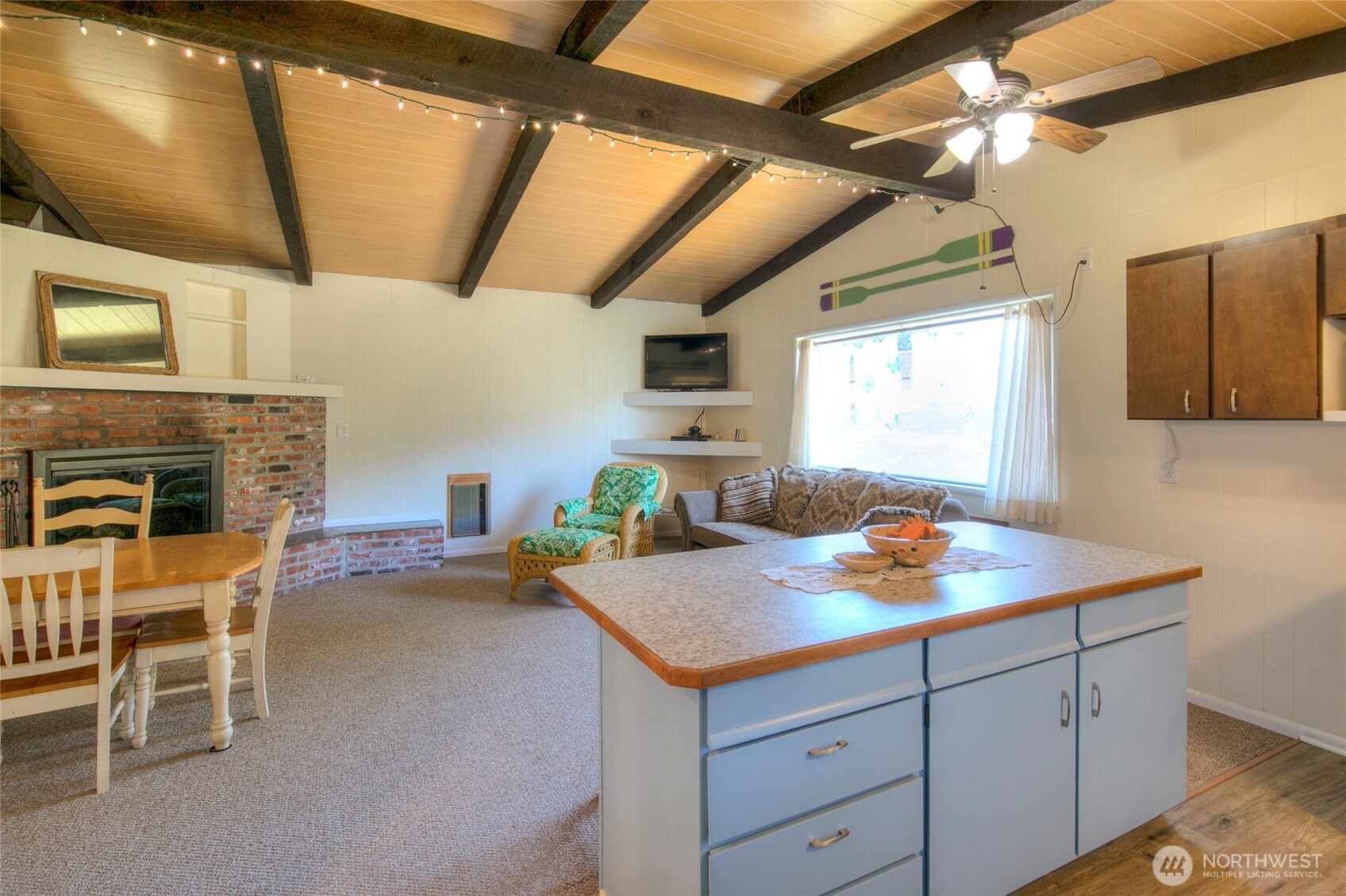 16 Oyehut Road , Hoquiam, WA 98550