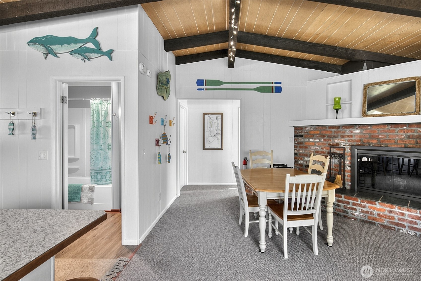 16 Oyehut Road , Hoquiam, WA 98550