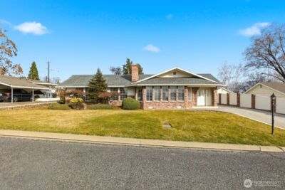 119 N 46th Avenue , Yakima, WA 98908