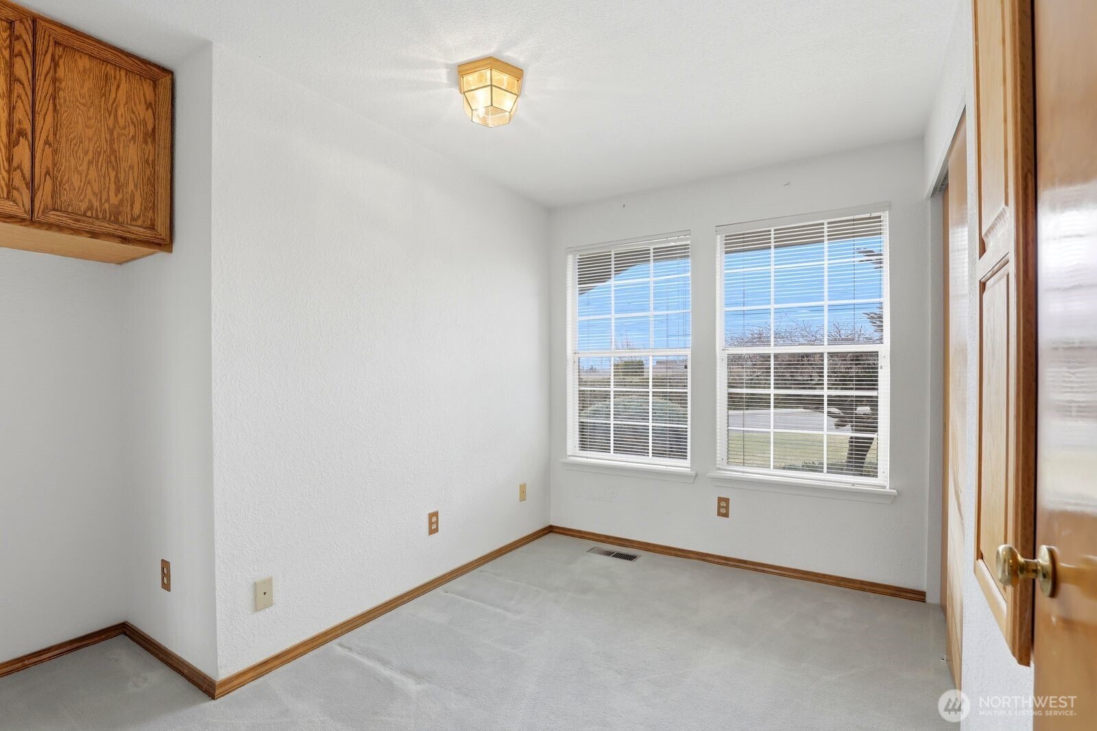 119 N 46th Avenue , Yakima, WA 98908